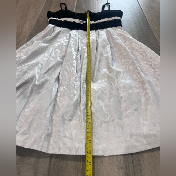 Max And Cleo Black Silver Spaghetti Strap Padded Cocktail Dress Size 12 - Picture 5 of 9